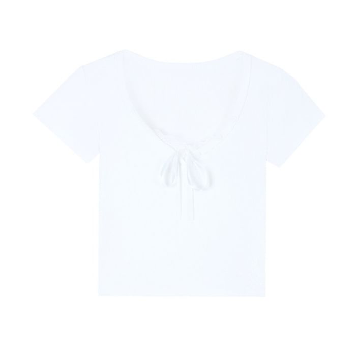 Mock Two-Piece Sleeveless Scoop Neck Lace Crop Top