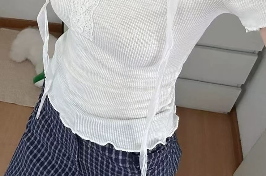 Short-Sleeve U-Neck Lace Trim Plain Top