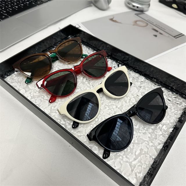 Sunglasses Plain Cat Eye