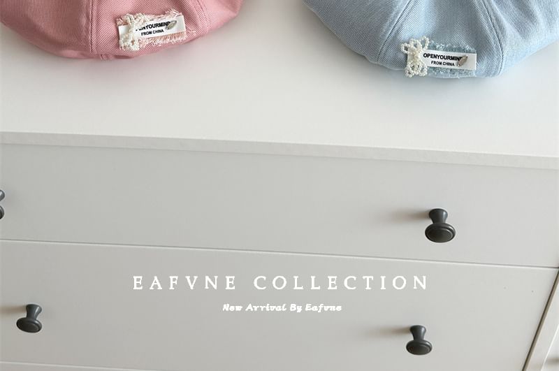 Beret Denim Lettering