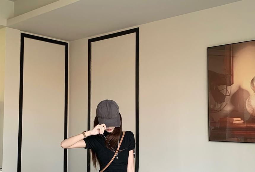 Crew Neck Tee & Elastic Waist Maxi Skirt Set