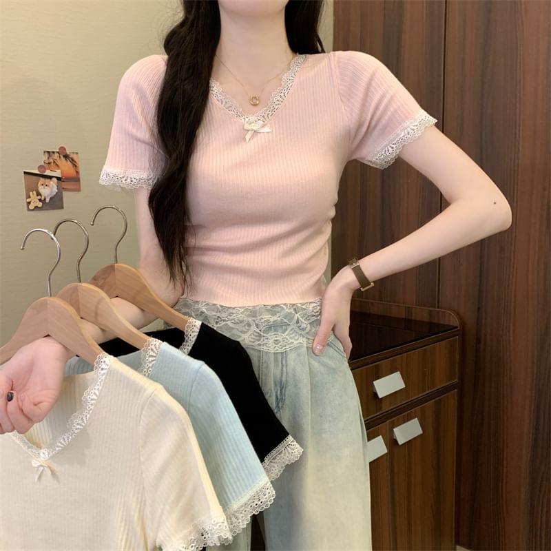 V-Neck Short Sleeve Lace Trim T-Shirt