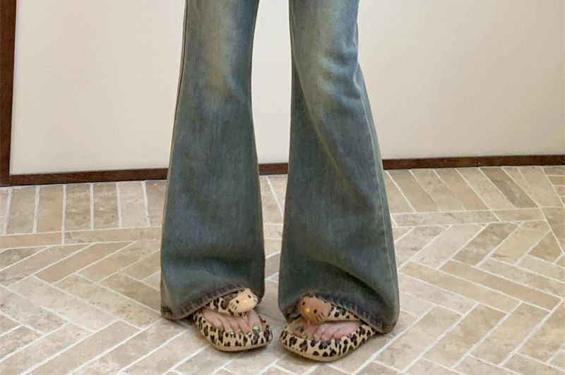Mid-Rise Washed Flared Jeans with Overlay Detail