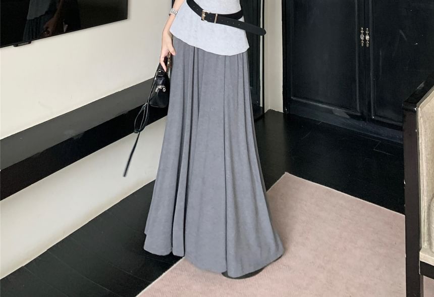 One-Shoulder Short-Sleeve Top with Belt and High-Rise Solid Maxi Flared Skirt