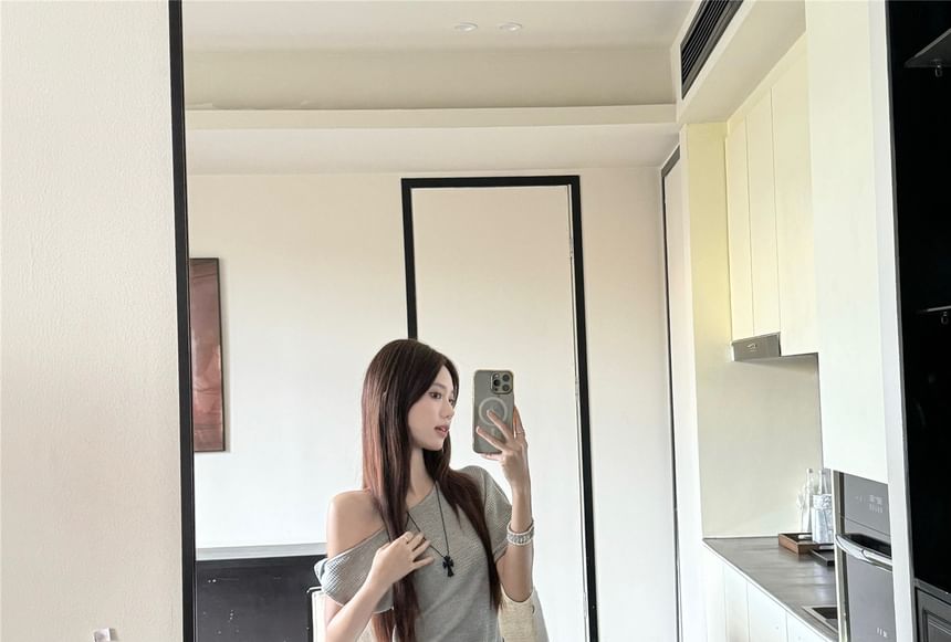 One-Shoulder Short-Sleeve Top with Belt and High-Rise Solid Maxi Flared Skirt