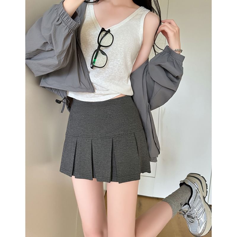 Mid-Rise Pleated Mini Flared Skirt