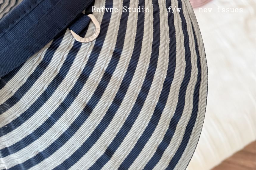 Brim Striped Wide Visor