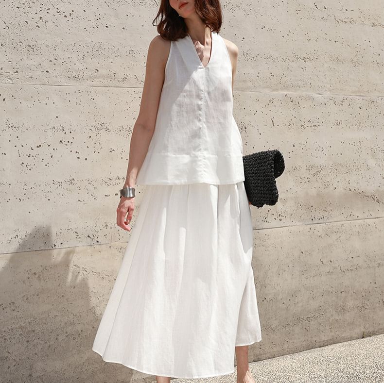 High-Rise Pleated Midi Flared Skirt