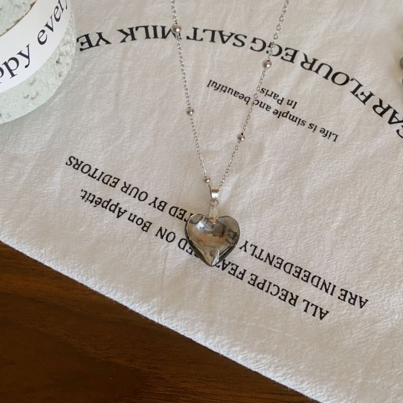 Heart Pendant Faux Crystal Choker Station