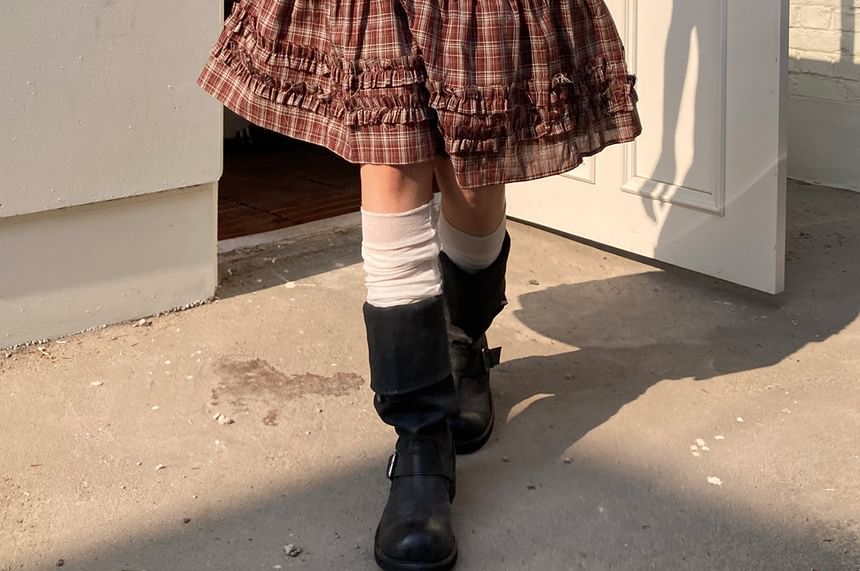 High-Rise Plaid Flared Skirt