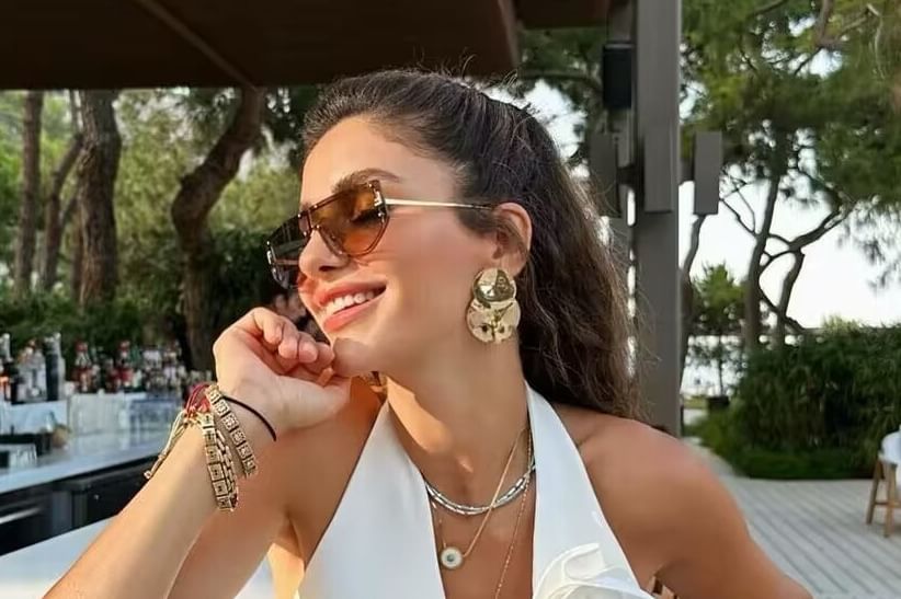 Single-Breasted Plain Flower Halter Back Crop V-Neck Vest Open Accent