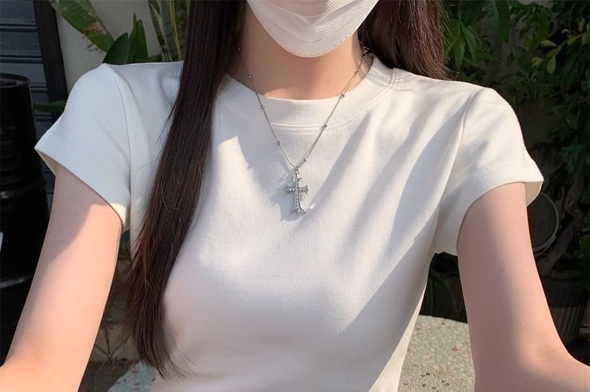 Plain Round-Neck Short-Sleeved T-Shirt