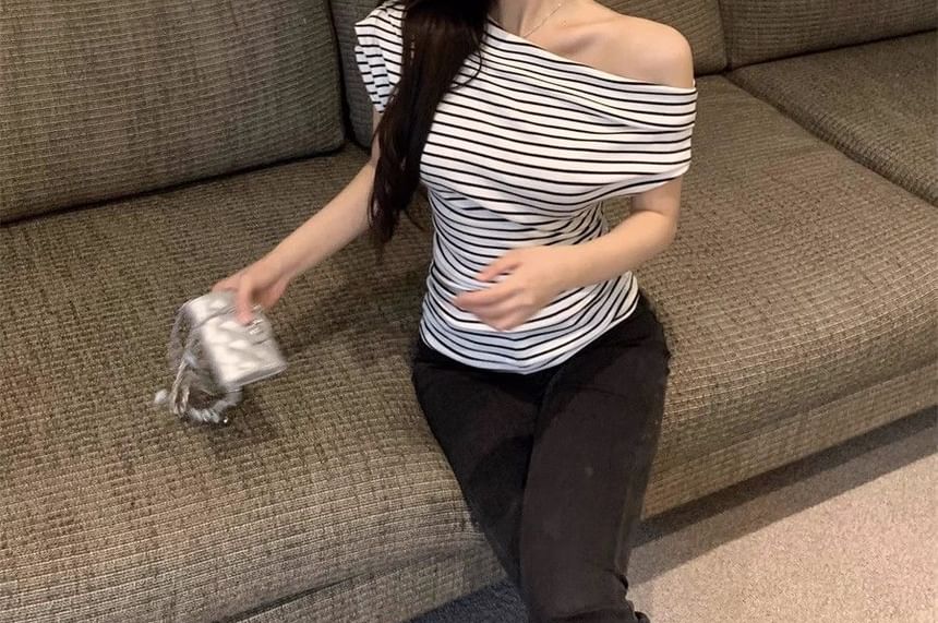 Striped One-Shoulder Short-Sleeved Top