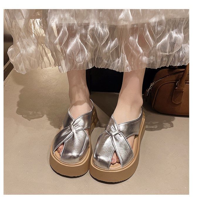 Mules Plain Cross Platform