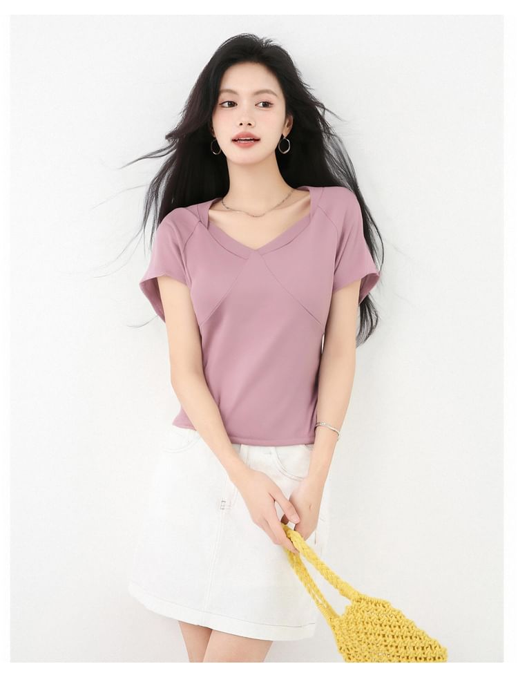 Plain Slim-Fit Cropped Tee, Cap-Sleeved V-Neck