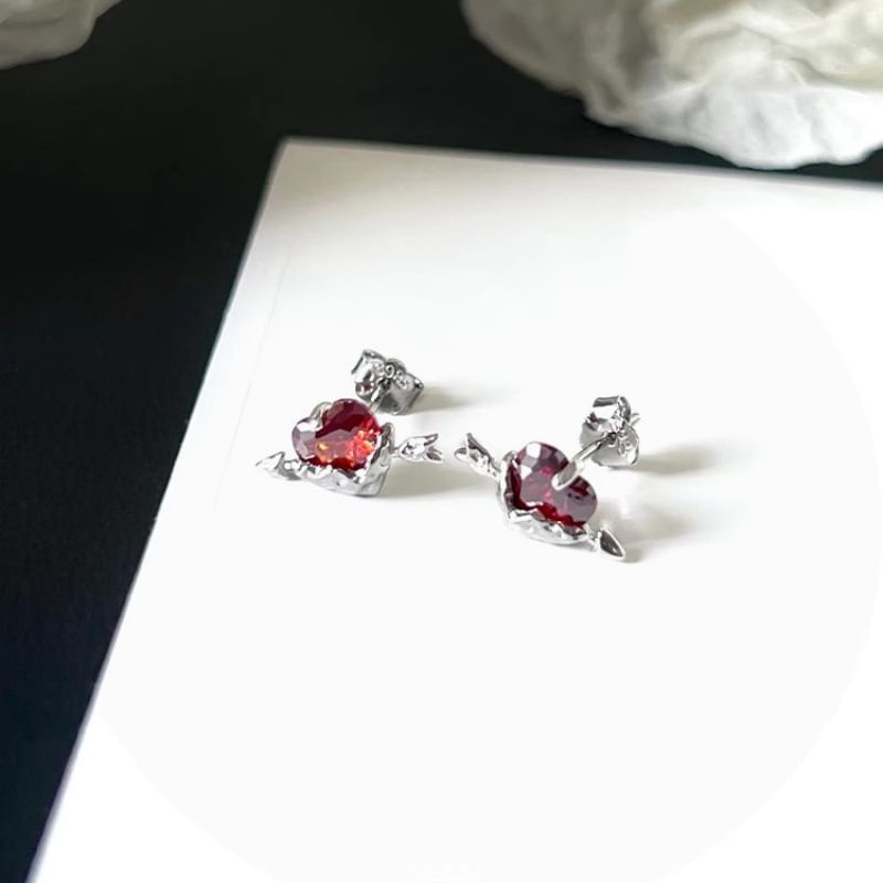Stud Heart Rhinestone Ear