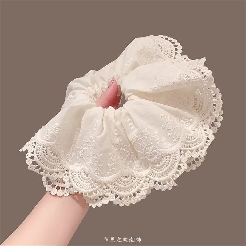 Trim Lace Ruffle Scrunchie