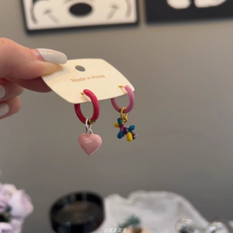 Huggie Dog Earring Asymmetrical Heart Drop