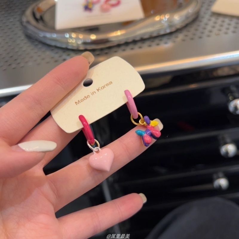 Huggie Dog Earring Asymmetrical Heart Drop