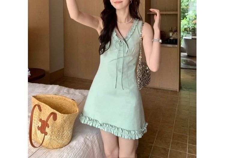 Ruffle V-neck Dress Mini Trim Sleeveless