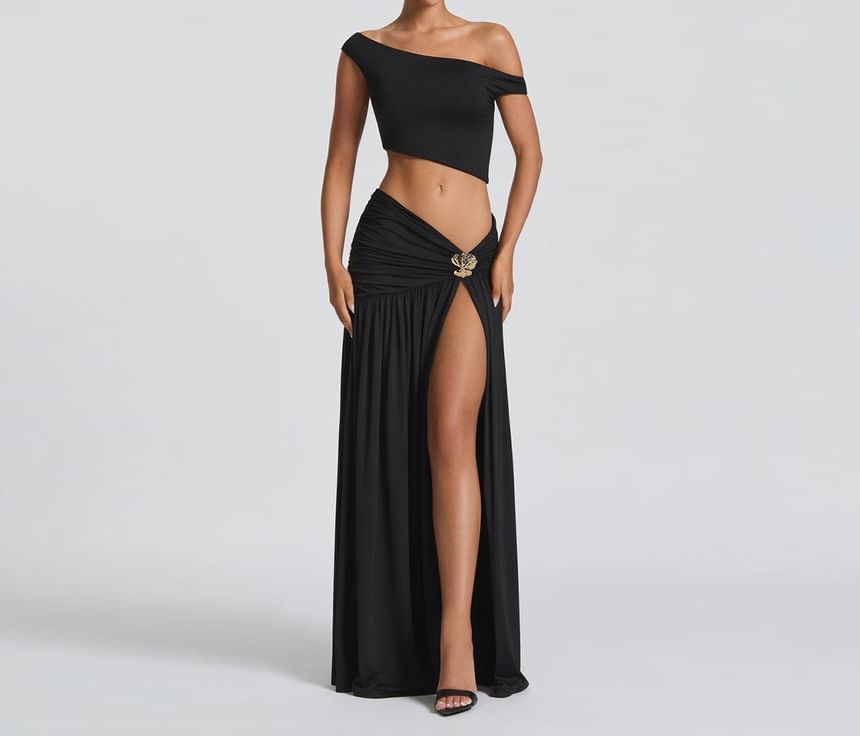 Set: Plain Off-Shoulder Sleeveless Crop Top + Ruched Slit Low-Waist Maxi A-Line Skirt