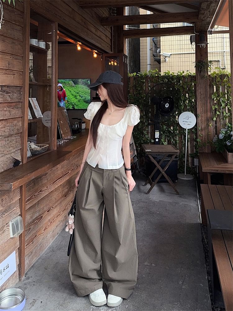 Puff Sleeve Square-Neck Plain Slim-Fit Blouse / Low Rise Baggy Cargo Pants