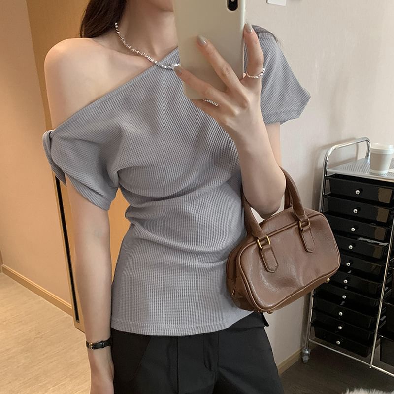 Asymmetrical Short-Sleeve Tee Plain