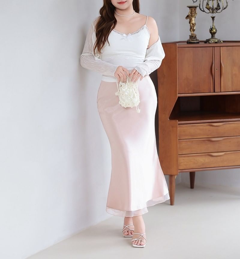 Plain V-Neck Cropped Camisole Top