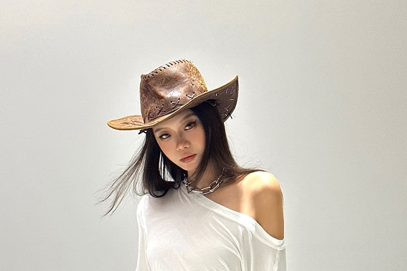 Plain Shirred Cold-Shoulder Long-Sleeved T-Shirt