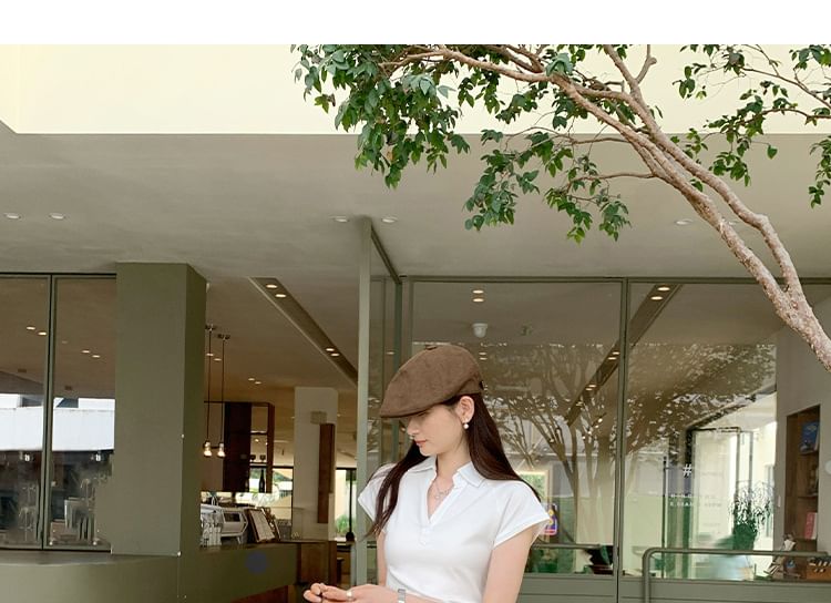 Plain Slim-Fit V-Neck Short-Sleeved Polo Shirt