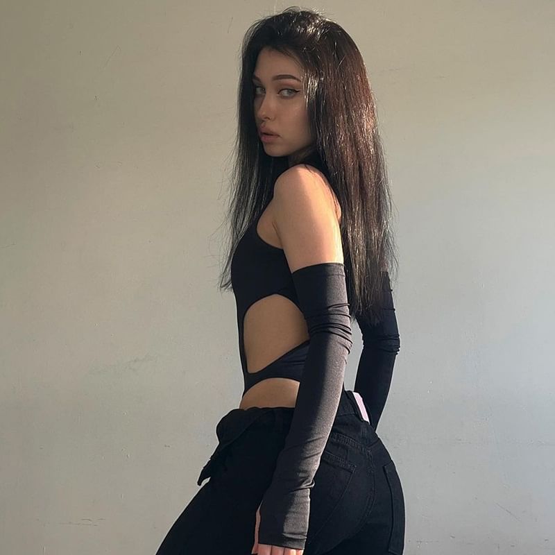 Cold-Shoulder Cutout Long-Sleeve Basic Bodysuit