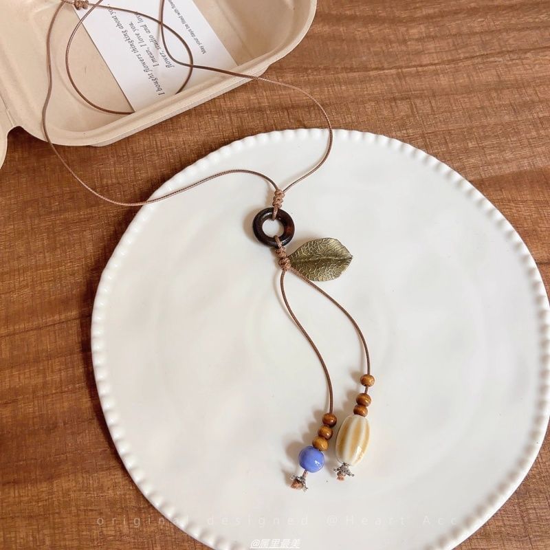 Pendant Hoop Cord Leaf Necklace