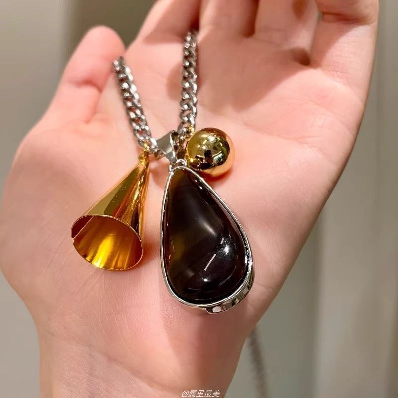 Resin Chain Cuban Droplet Pendant Necklace