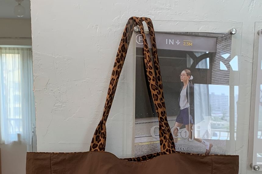 Tote Print Panel Leopard Bag