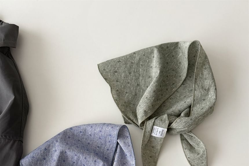 Floral Headkerchief Print