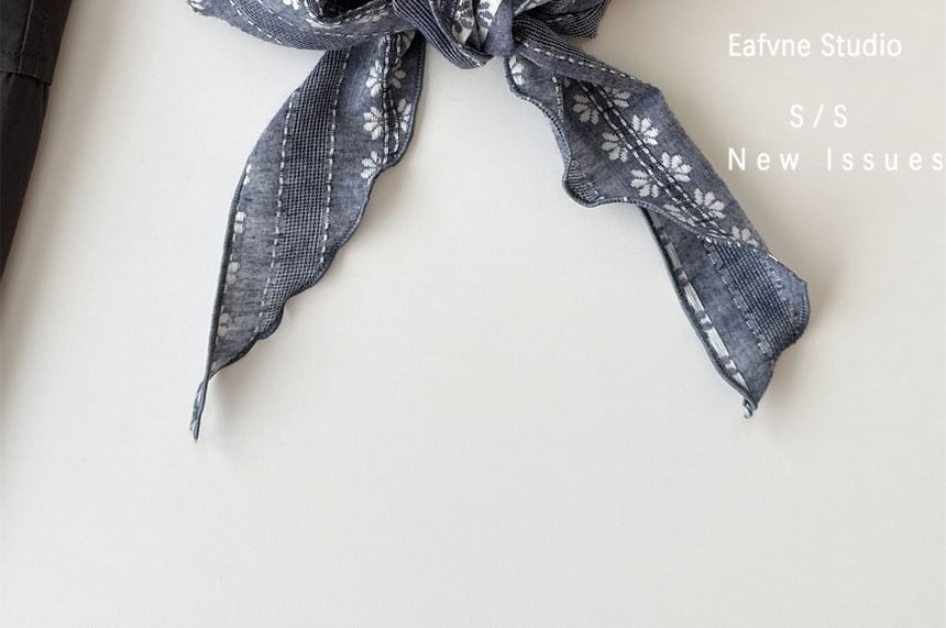 Floral Headkerchief Print