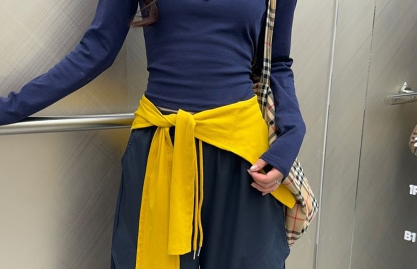 Long Sleeve Crew Neck Contrast Trim Tee / Scarf / Drawstring Waist Plain Wide Leg Cargo Pants / Set
