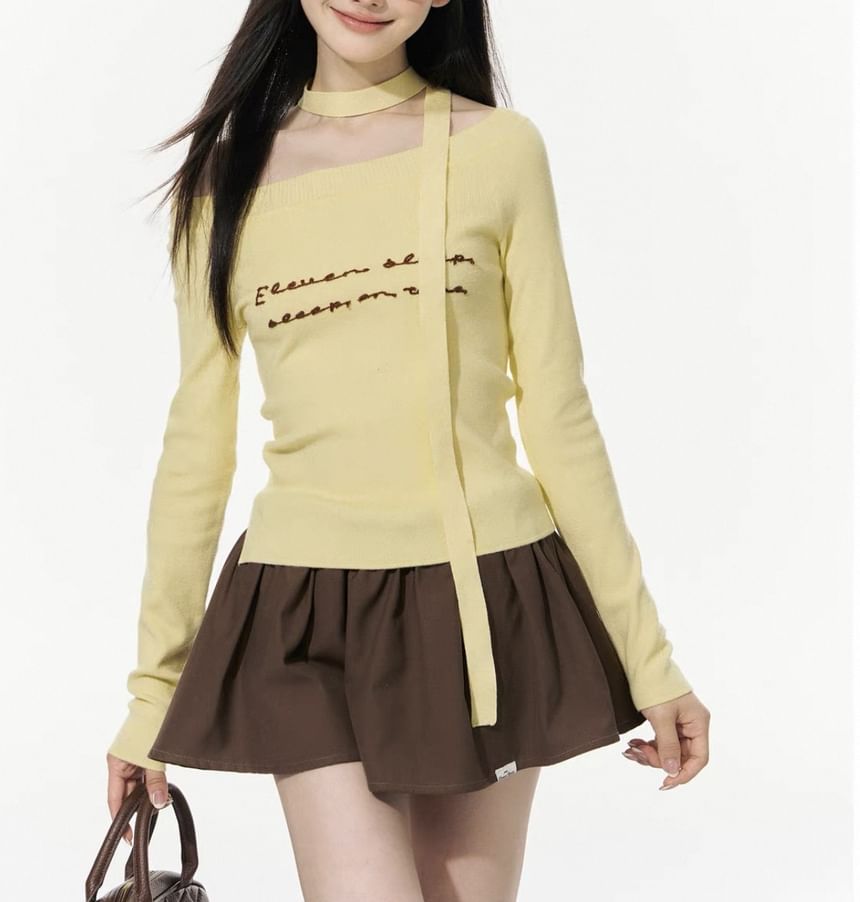 Long-Sleeve Off Shoulder Lettering T-Shirt