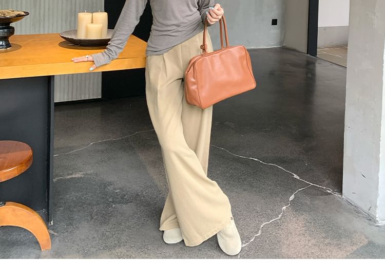 Plain Ruched Off-Shoulder Long-Sleeved Tee