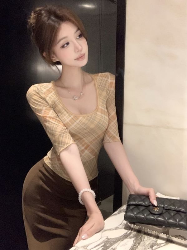 Plaid Square-Neck Short-Sleeved Top & High-Waisted Pencil Skirt