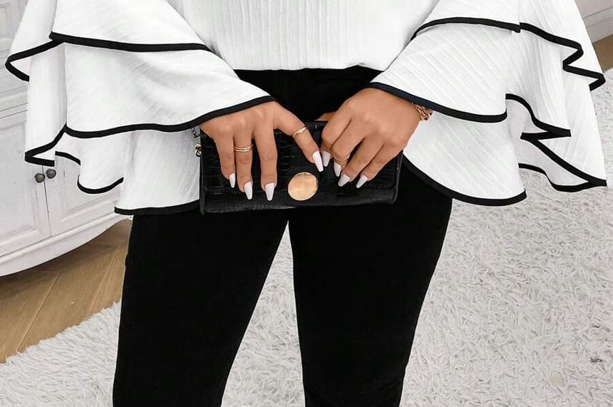 Contrast Trim Bell-Sleeved Crewneck Blouse
