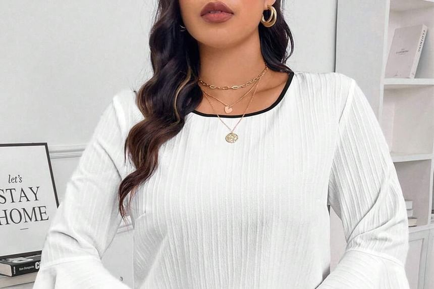 Contrast Trim Bell-Sleeved Crewneck Blouse