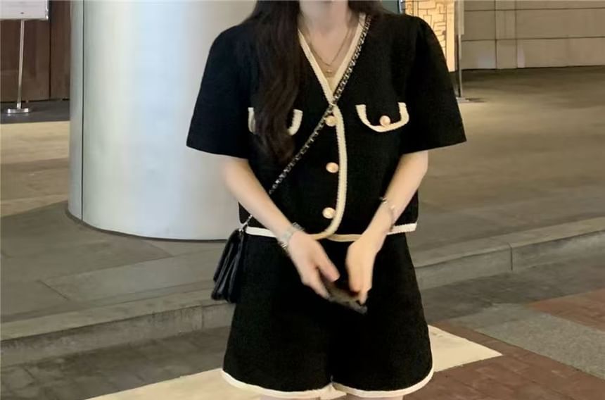 Set: Short-Sleeve V-Neck Contrast Trim Tweed Crop Button Jacket + Shorts