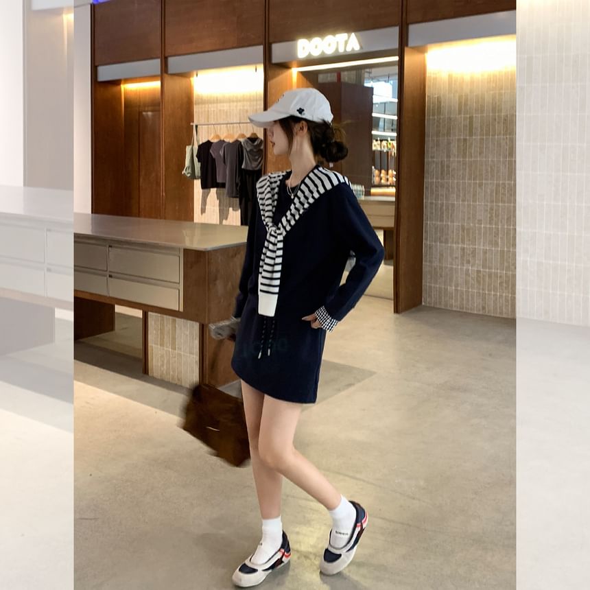 Striped Shawl + Plain Crewneck Pullover