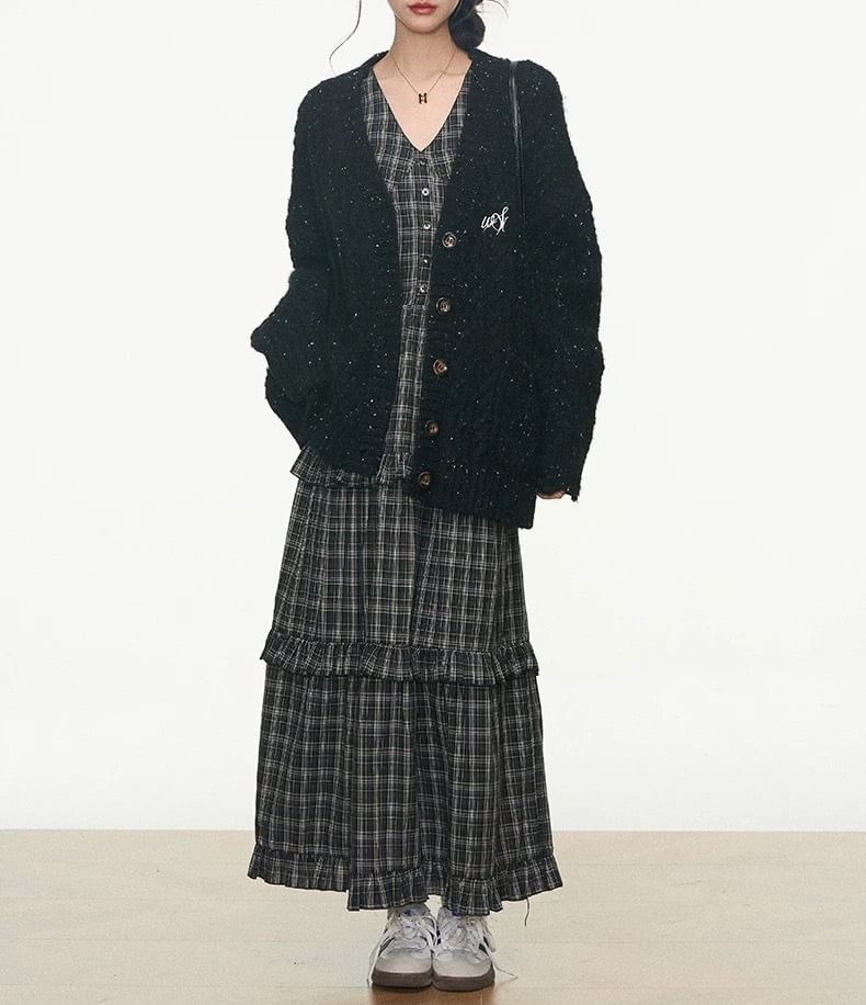 Sleeveless V-Neck Ruffle Trim Tiered Maxi A-Line Dress / Speckle Embroidered Button-Up Cable Knit Cardigan