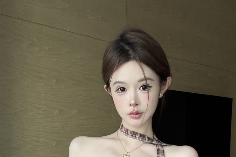 Off-Shoulder Plaid-Panel Long-Sleeved Cropped Top
