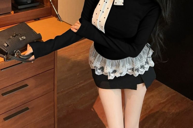 Long-Sleeve Off Shoulder Asymmetrical Lace Trim Tee