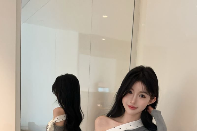 Long-Sleeve Off Shoulder Asymmetrical Lace Trim Tee