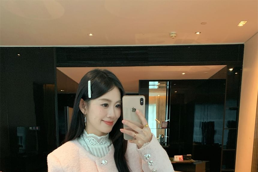 Round Neck Button Jacket & Stand Collar Lace Top