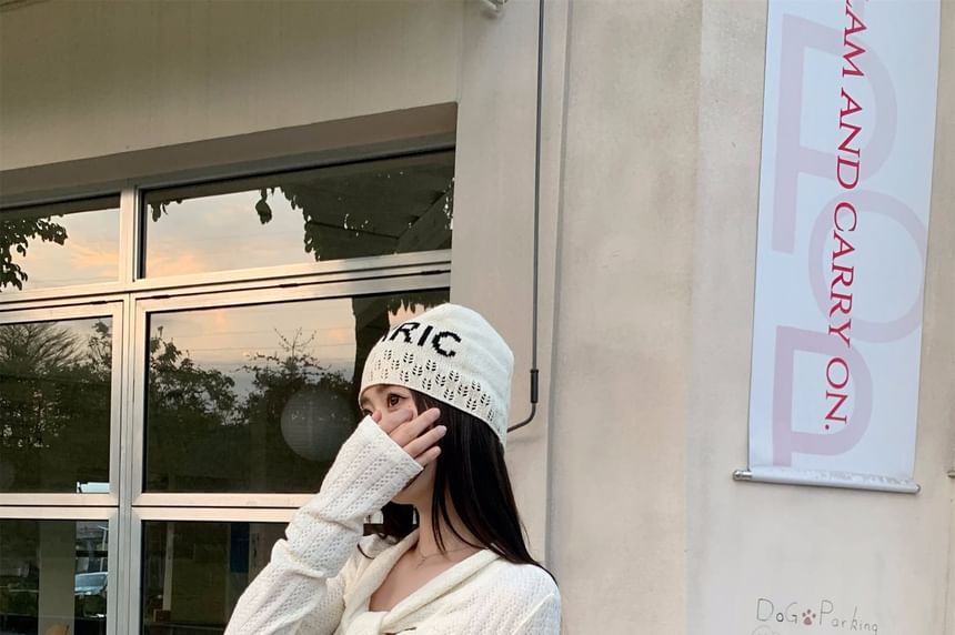 Long-Sleeve Tie-Neck Plain Crop Knit Top / Drawstring Waist Baggy Cargo Pants
